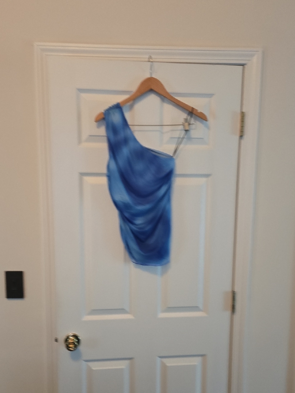 Divided One-Shoulder Blue Tank Top